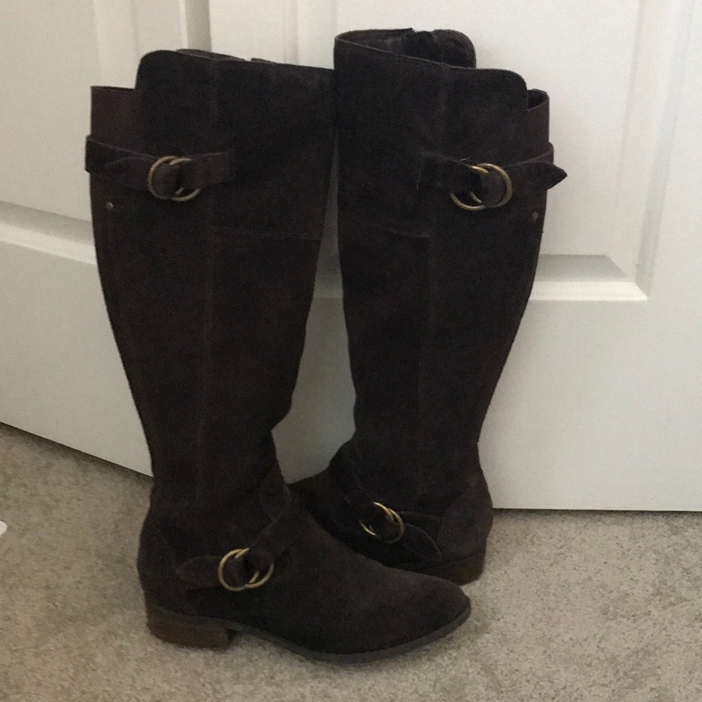 Suede riding boots